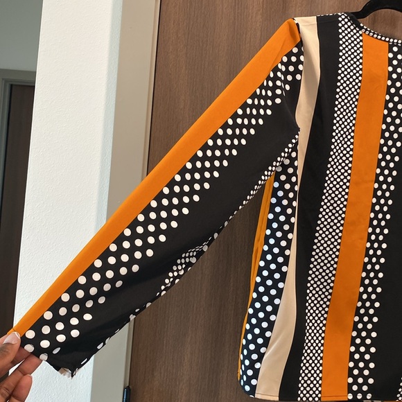 NWOT SHEIN Multicolored Geo Print Notched Neckline Blousr - Picture 10 of 13